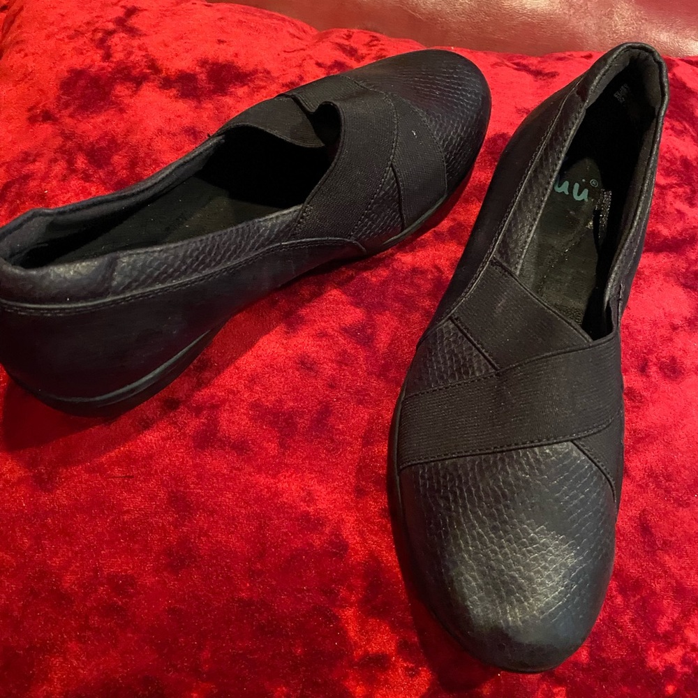 Yuu black shoes